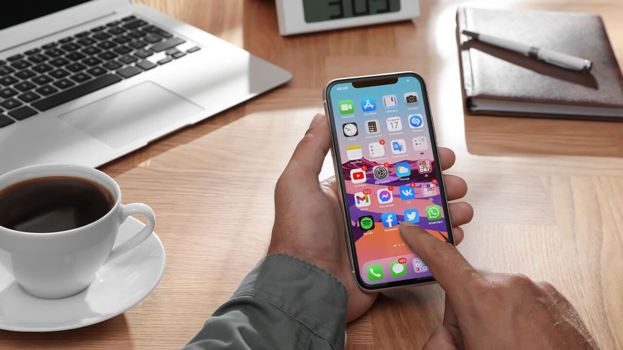 Making Money From Your Phone: Best Apps, Side Hustles